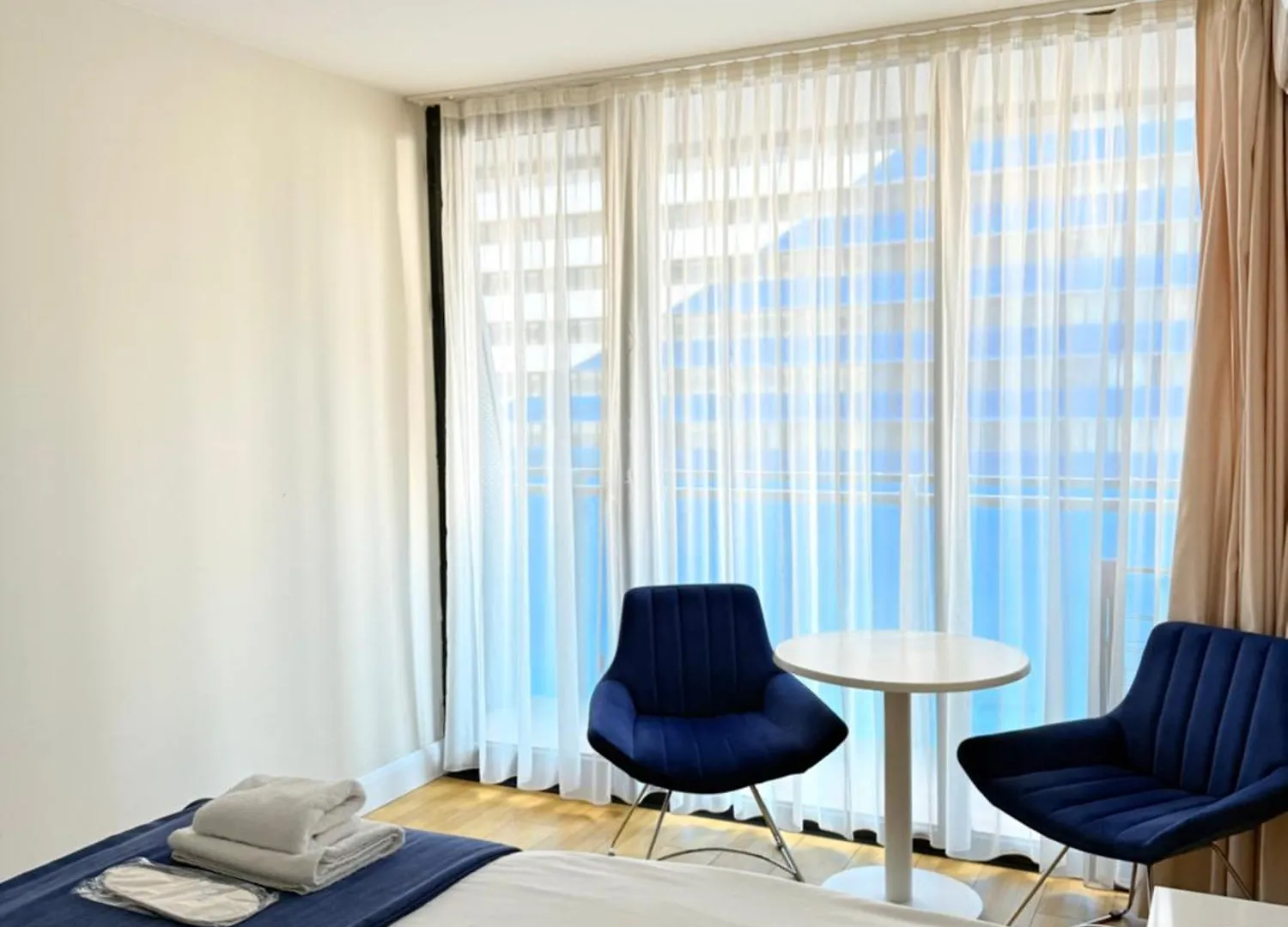 Orbi Sea Side Aparthotel Batumi 0*,  Georgia
